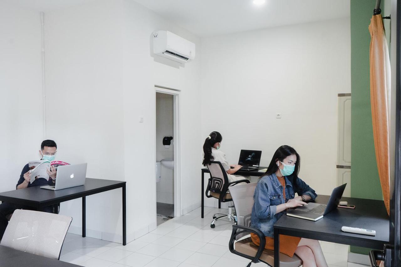 Social Hub By Twospaces Джакарта Екстер'єр фото